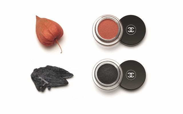 Brown, Lens, Beauty, Photography, Cosmetics, Camera accessory, Tints and shades, Peach, Still life photography, Face powder, 