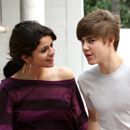 Justin-Bieber-9829-Selena-Gomez