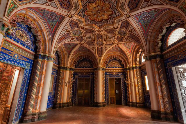 Interior design, Ceiling, Hall, Art, Palace, Arcade, Byzantine architecture, Visual arts, Medieval architecture, Classical architecture, 