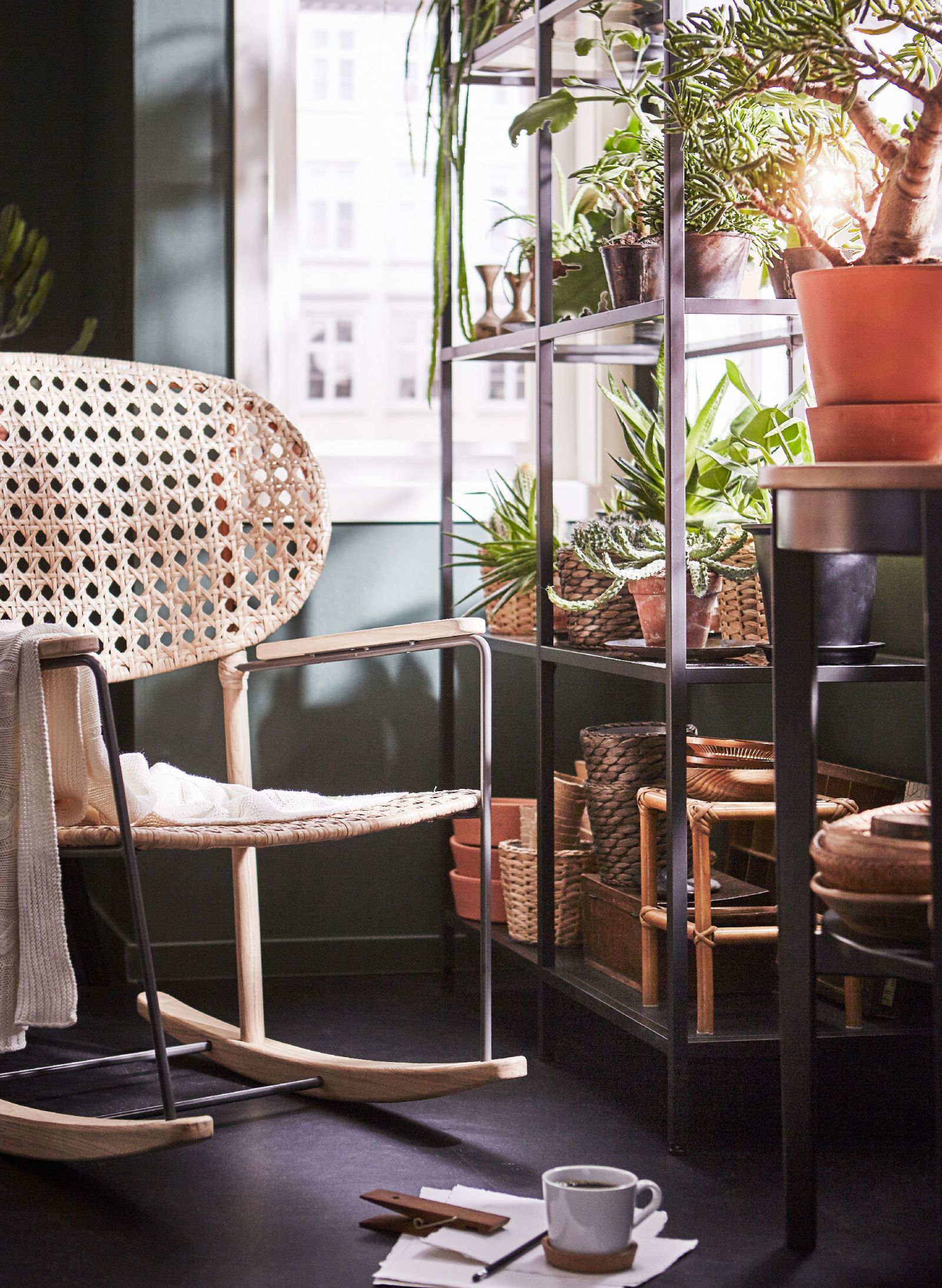Dit zijn onze favorieten uit de IKEA catalogus 2017 De nieuwe IKEA catalogus is er. Dit zijn onze 6 favorieten