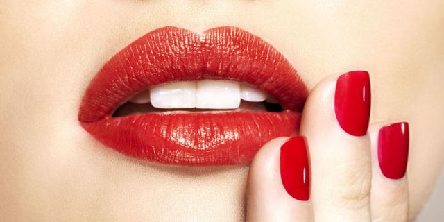 Finger, Lip, Skin, Red, Nail, Tooth, Organ, Nail care, Manicure, Beauty, 