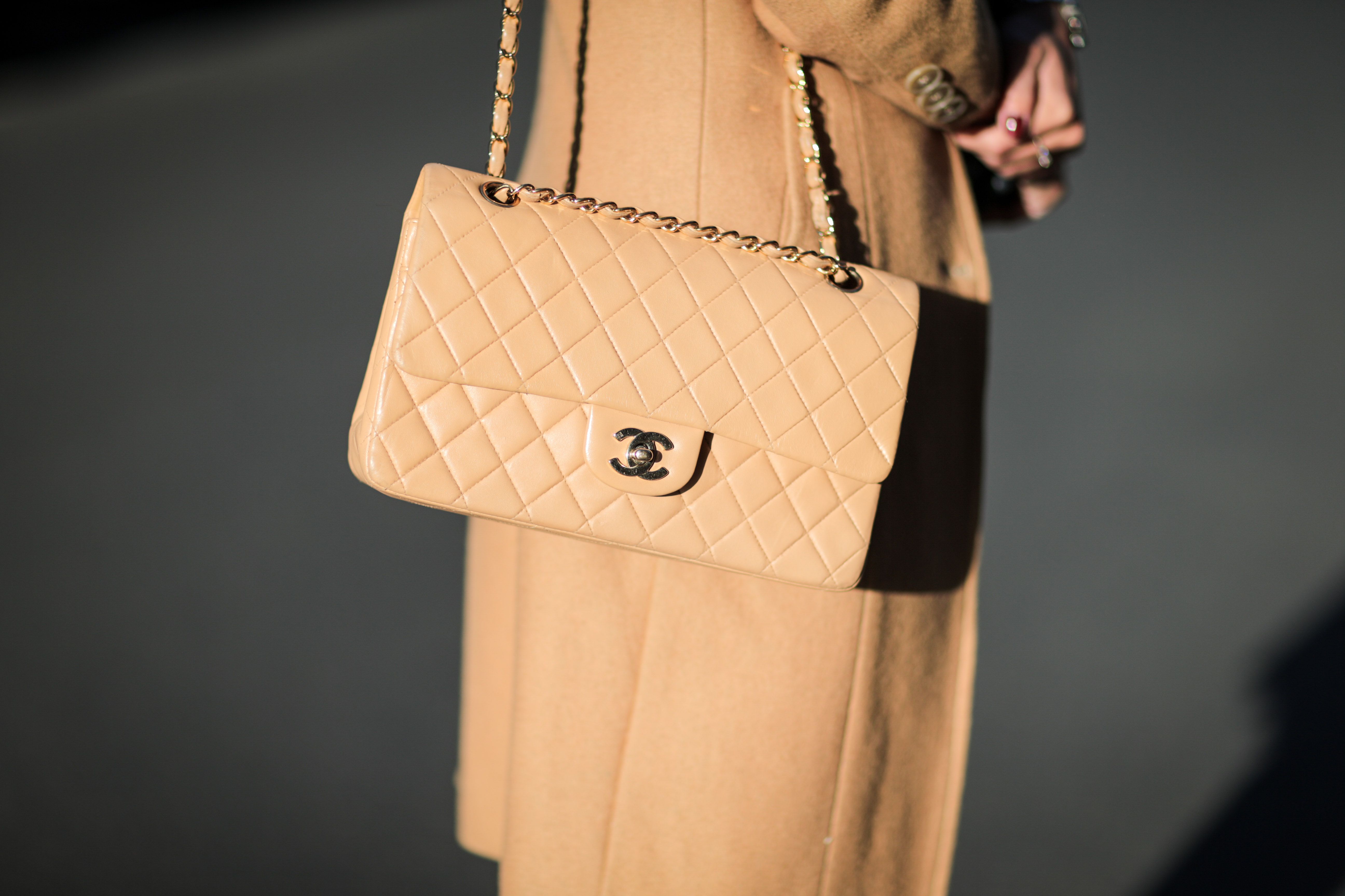 Hier je de vintage Chanel-tas
