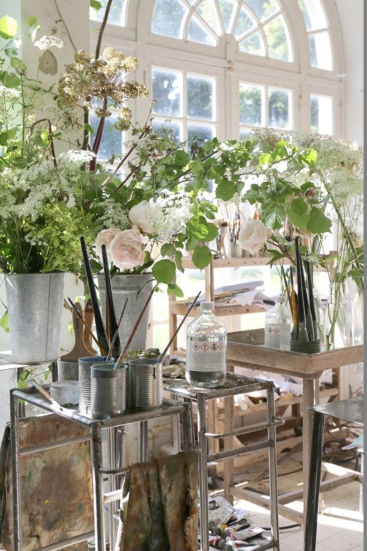 Branch, Glass, Interior design, Twig, Interior design, Centrepiece, Fixture, Vase, Daylighting, Flowerpot, 