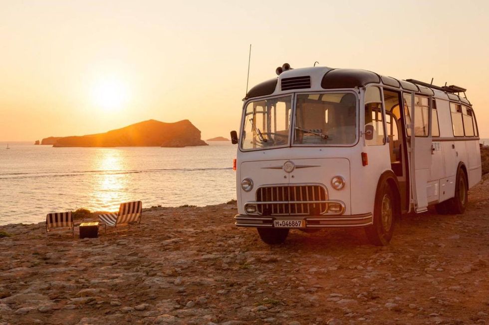 Airbnb: Motorhome Ibiza