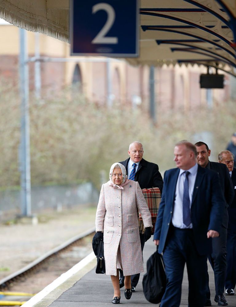 <p>After a meal at Buckingham Palace with family, Queen Elizabeth <a href="http://www.thedailybeast.com/articles/2015/12/18/our-favorite-royal-christmas-tradition-the-queen-takes-the-train.html" target="_blank" data-tracking-id="recirc-text-link">boards a train to travel to Sandringham House</a>, which becomes the center of all Christmas activity for the royals.</p>