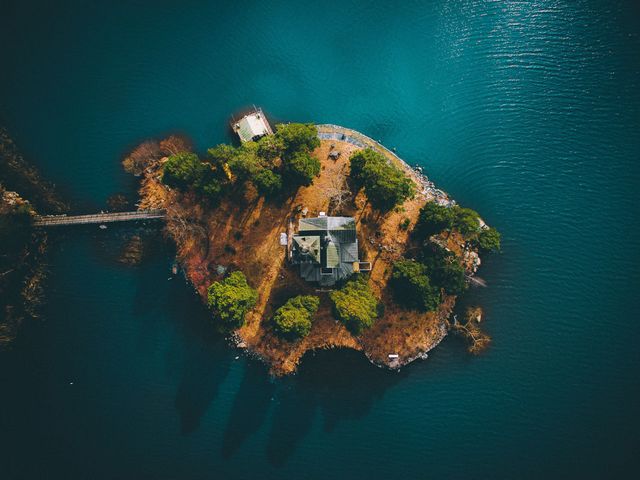 Aerial photography, Water, Natural landscape, Island, Water resources, Artificial island, Photography, Landscape, Tree, Islet, 