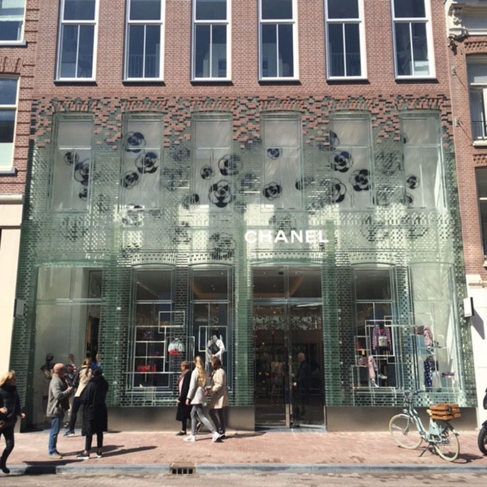 rijk voelen was Staat het glazen huis van Chanel in de P.C. Hooftstraat op instorten?