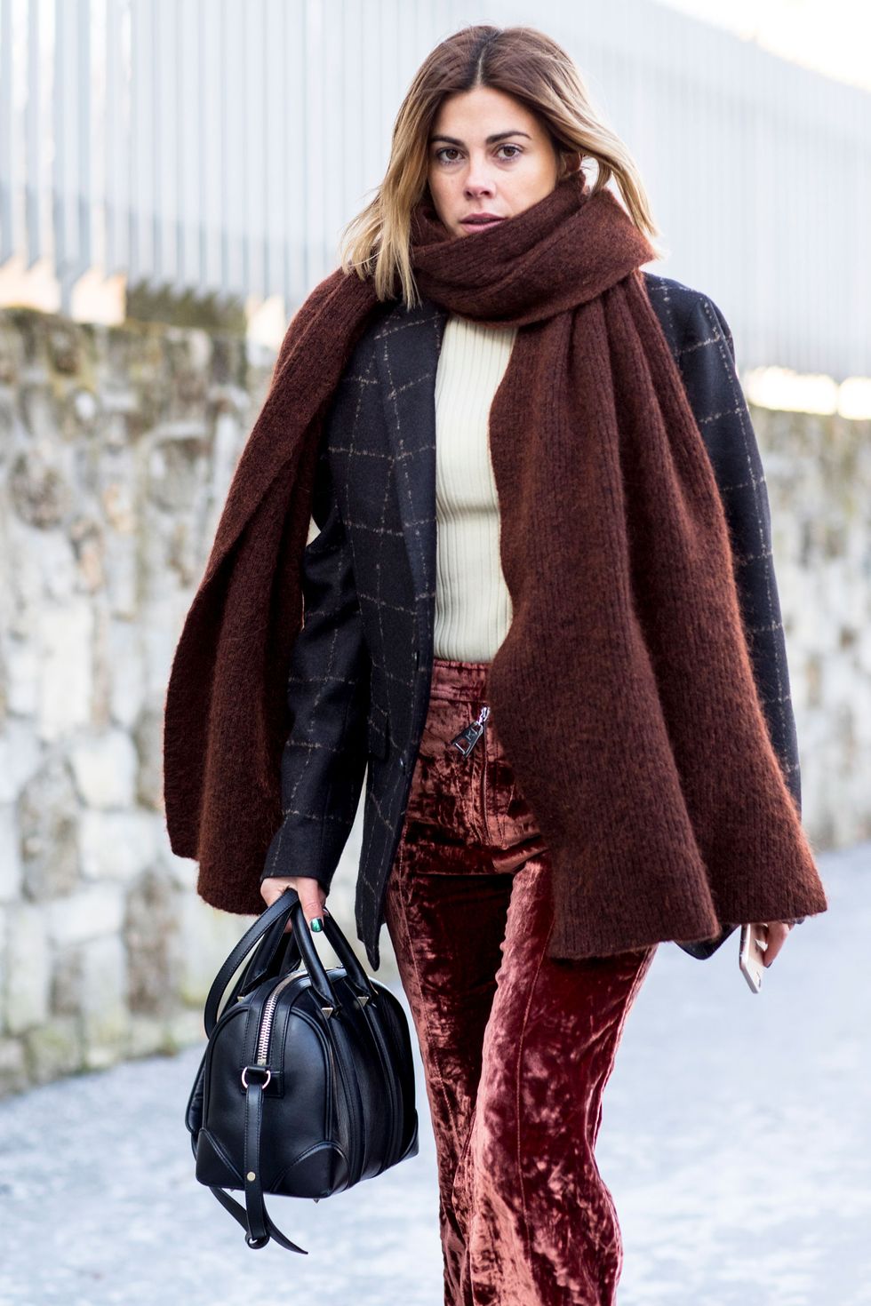 Winter, Brown, Bag, Textile, Outerwear, Pattern, Style, Street fashion, Luggage and bags, Wrap, 