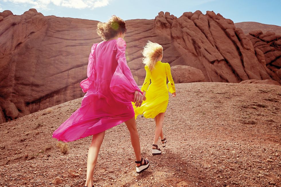 People in nature, Pink, Magenta, Dress, Bedrock, Rock, Vacation, Outcrop, Formation, Geology, 