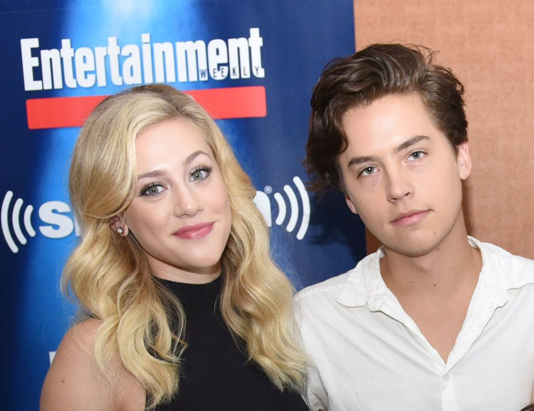 Natuurlijk zijn Riverdales Lili Reinhart en Cole Sprouse aan het daten