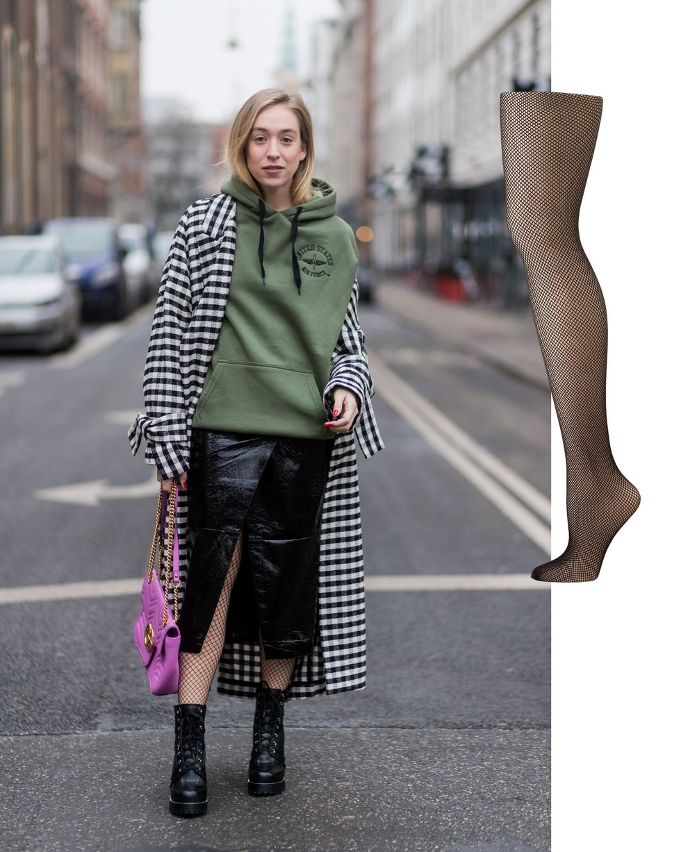Clothing, Street fashion, Fashion, Snapshot, Knee, Knee-high boot, Ankle, Outerwear, Tights, Leg, 