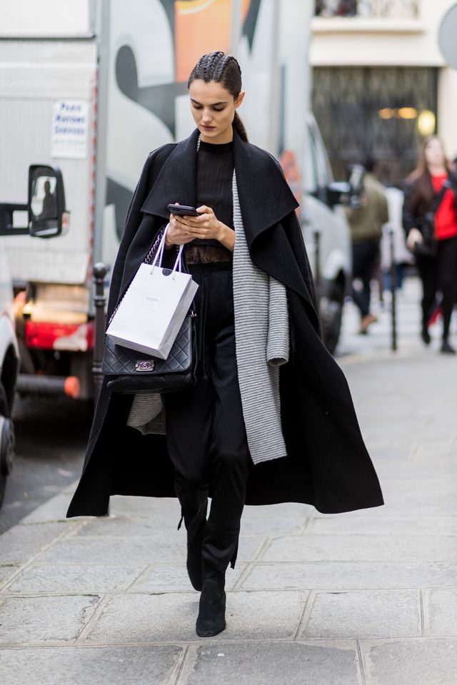 Street fashion, Clothing, Fashion, Outerwear, Snapshot, Coat, Footwear, Overcoat, Ankle, Shoulder, 