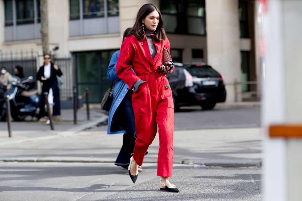 Street fashion, Clothing, Fashion, Red, Snapshot, Outerwear, Suit, Footwear, Coat, Infrastructure, 