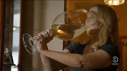 Drink, Alcohol, Stemware, Wine glass, Drinking, Alcoholic beverage, Blond, Glass, Champagne stemware, Wine, 
