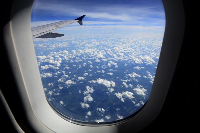 Blue, Daytime, Sky, Air travel, Flight, Atmosphere, Cloud, Aviation, Airline, Aircraft, 