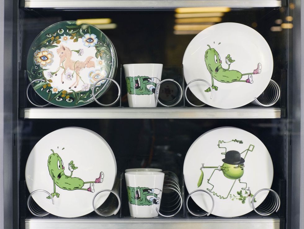 Dishware, Green, Cup, Teacup, Tableware, Porcelain, Cup, Dinnerware set, Coffee cup, Serveware, 