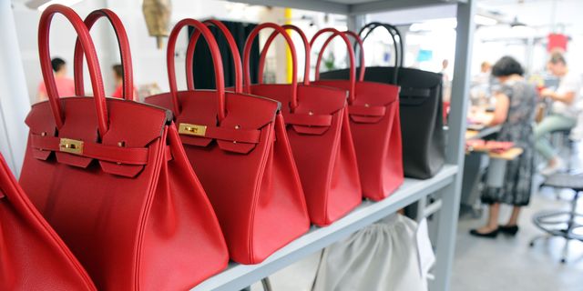 Birkin bag, Bag, Handbag, Red, Fashion accessory, Tote bag, Material property, Luggage and bags, Hand luggage, Coquelicot, 