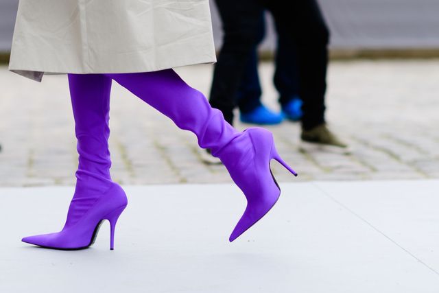 Footwear, Leg, Trousers, Human leg, Purple, Joint, Outerwear, Pink, High heels, Violet, 