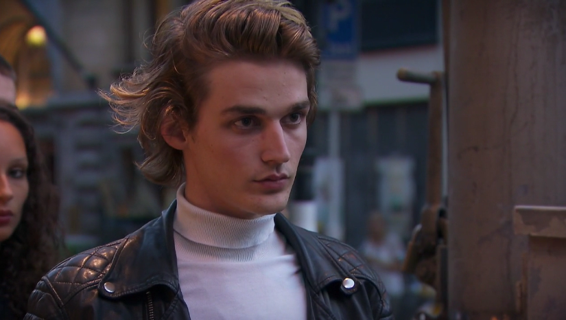Hair, Hairstyle, Jacket, Green Goblin, Leather, Screenshot, Fictional character, Pleased, Scene, Leather jacket, 