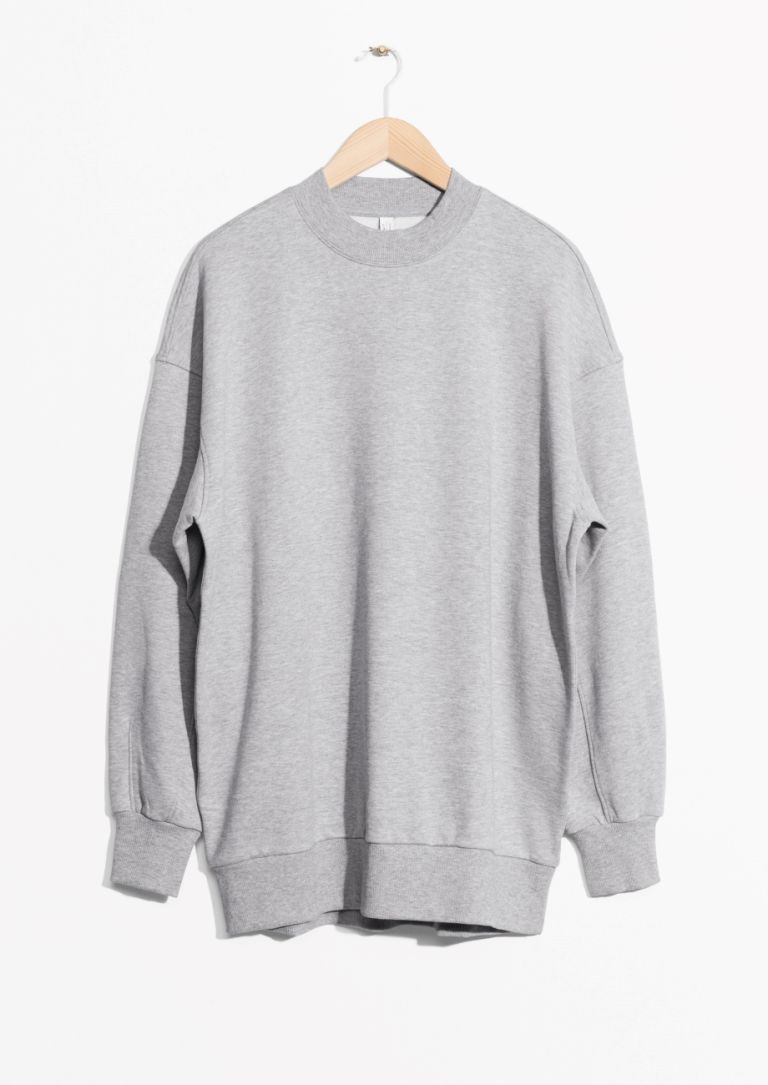 Clothing, White, Sleeve, Outerwear, Sweater, Grey, Top, Long-sleeved t-shirt, T-shirt, Neck, 