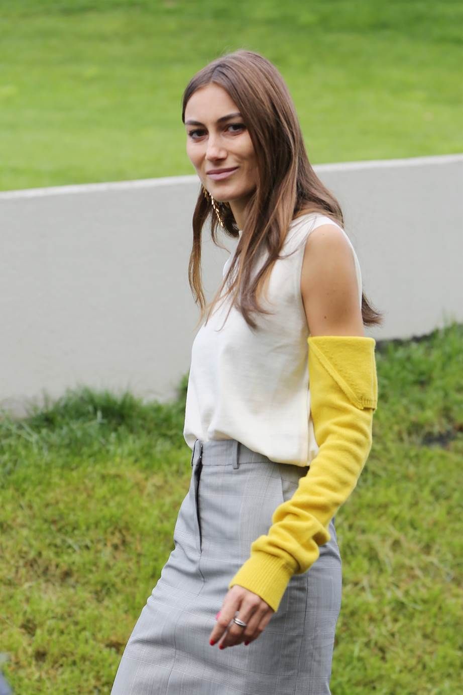 White, Clothing, Yellow, Shoulder, Beauty, Street fashion, Fashion, Joint, Outerwear, Footwear, 