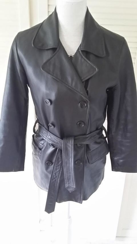 Clothing, Coat, Outerwear, Trench coat, Leather, Jacket, Leather jacket, Sleeve, Overcoat, Collar, 