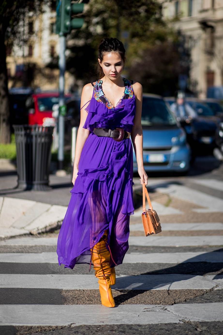 Fashion model, Street fashion, Clothing, Purple, Photograph, Cobalt blue, Blue, Fashion, Dress, Shoulder, 