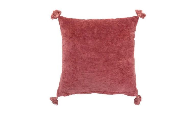 Pink, Red, Throw pillow, Maroon, Cushion, Pillow, Furniture, Textile, Linens, Magenta, 