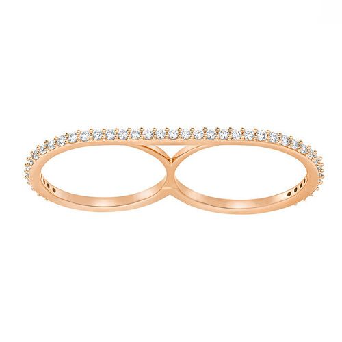 Eyewear, Glasses, Jewellery, Fashion accessory, Ring, Finger, Diamond, Engagement ring, Bangle, Sunglasses, 