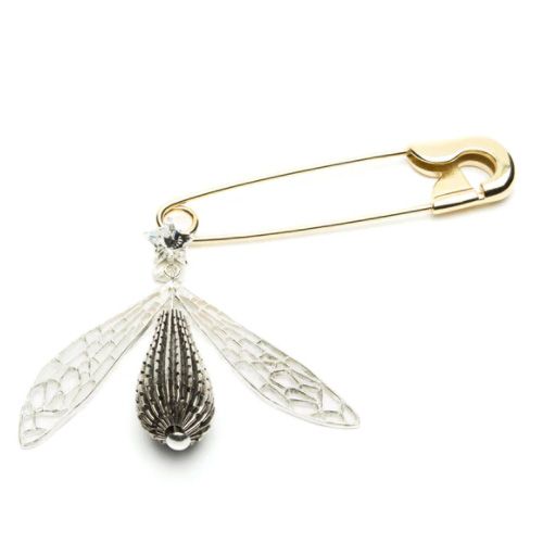 Body jewelry, Jewellery, Leaf, Fashion accessory, Earrings, Silver, Silver, Metal, Feather, Platinum, 