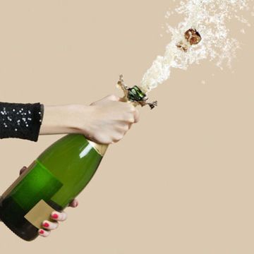 Green, Bottle, Wine bottle, Champagne, Arm, Alcohol, Hand, Drink, Beer bottle, Drinkware, 