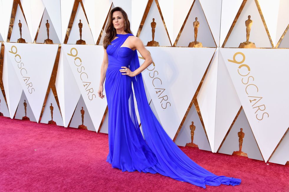 Red carpet, Dress, Carpet, Cobalt blue, Clothing, Gown, Flooring, Purple, Shoulder, Fashion, 