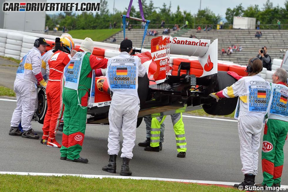 Team, Race track, Crew, Workwear, Emergency service, Race car, Pit stop, Touring car racing, Motorsport, High-visibility clothing, 