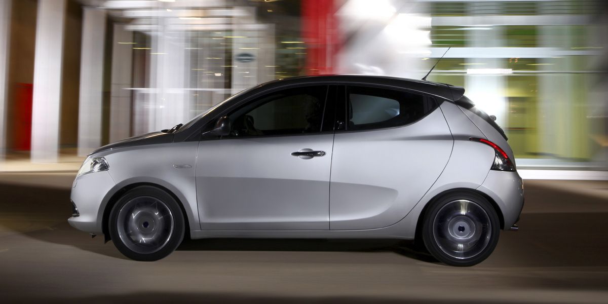 Probamos el Lancia Ypsilon: cinco puertas