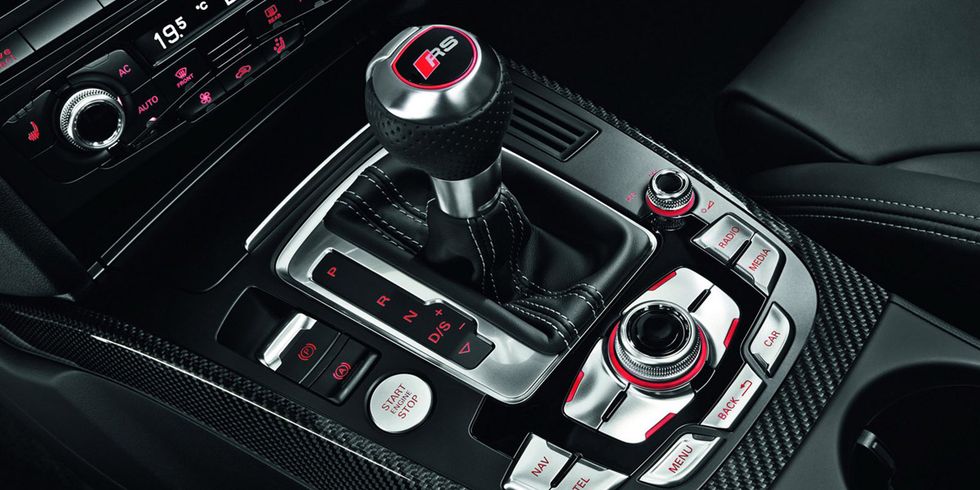 Automotive design, Center console, Personal luxury car, Luxury vehicle, Gear shift, Steering part, Carbon, Mercedes-benz, Steering wheel, Sports car, 