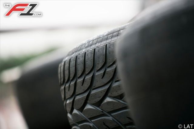 Logo, Automotive tire, Synthetic rubber, Tread, Carbon, Steel, Tire care, Silver, 