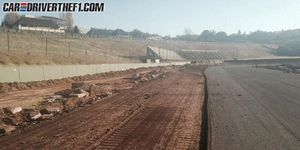 Infrastructure, Soil, Land lot, Line, Plain, Parallel, Morning, Track, Thoroughfare, Field, 