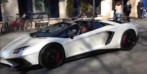 Ribéry se da un paseo con un Lamborghini Aventador SV Roadster