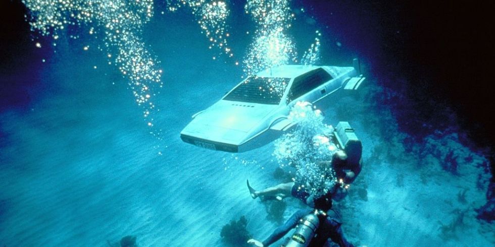 Underwater, Water, Scuba diving, Underwater diving, Recreation, Space, Vehicle, Diving, Games, 