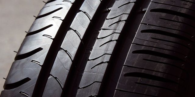 Tire, Synthetic rubber, Tread, Automotive tire, Auto part, Automotive wheel system, Wheel, Tire care, Natural rubber, Rim, 