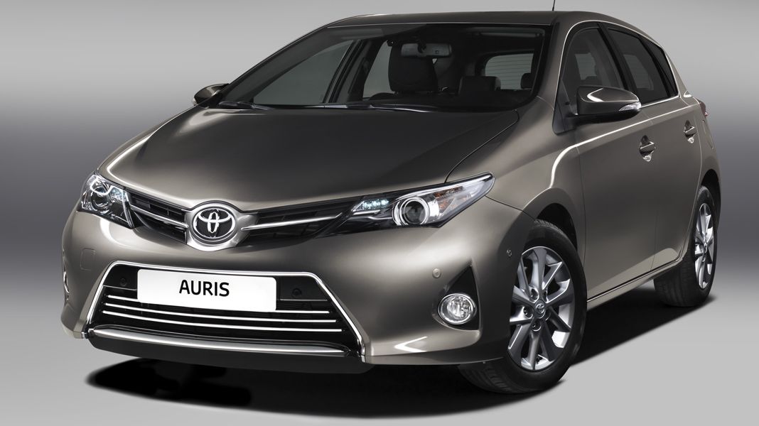 Toyota Auris 2013: Ofensiva nipona