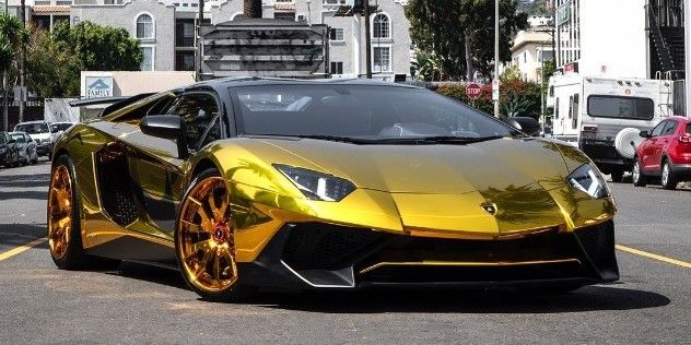 Chris Brown baña en oro su Lamborghini Aventador SV