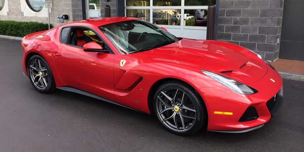 Land vehicle, Vehicle, Car, Sports car, Supercar, Automotive design, Red, Coupé, Performance car, Alloy wheel, Land vehicle, Vehicle, Car, Sports car, Supercar, Automotive design, Red, Coupé, Performance car, Alloy wheel,