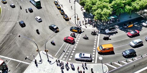 Motor vehicle, Traffic, Road, Intersection, Mode of transport, Street, Transport, Thoroughfare, Vehicle, Parking, 