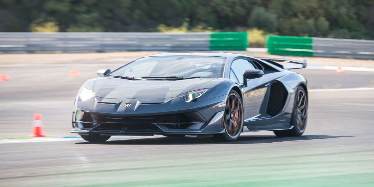 Probamos El Lamborghini Aventador Svj El Lambo Más Rápido De La Historia