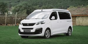 Land vehicle, Vehicle, Car, Motor vehicle, Transport, Compact van, Minivan, Microvan, Van, Family car, 