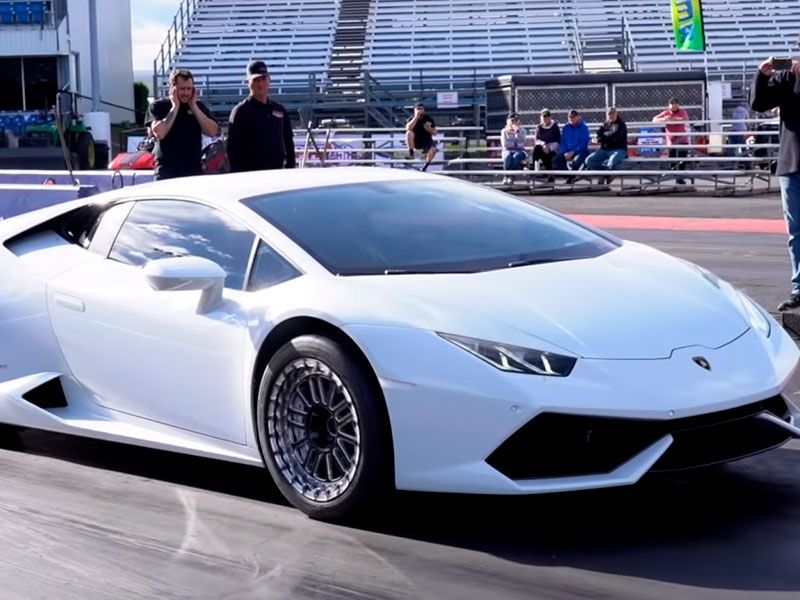 Así es como acelera un Lamborghini Huracán con  CV