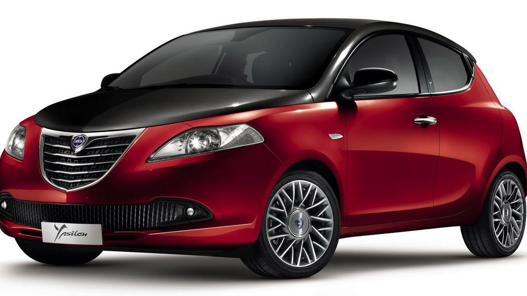 Lancia Ypsilon 2024: noticias, información, interiores, motores