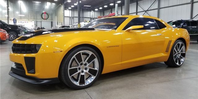 Land vehicle, Vehicle, Car, Chevrolet camaro, Motor vehicle, Yellow, Coupé, Muscle car, Rim, Wheel, 