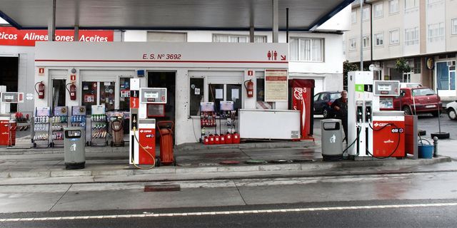 Filling station, Gas pump, Machine, Fuel, Gasoline, Fixture, Gas, Chemical substance, Petroleum, Business, 